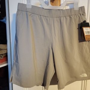 New The North Face men's grey wndr short liner size S